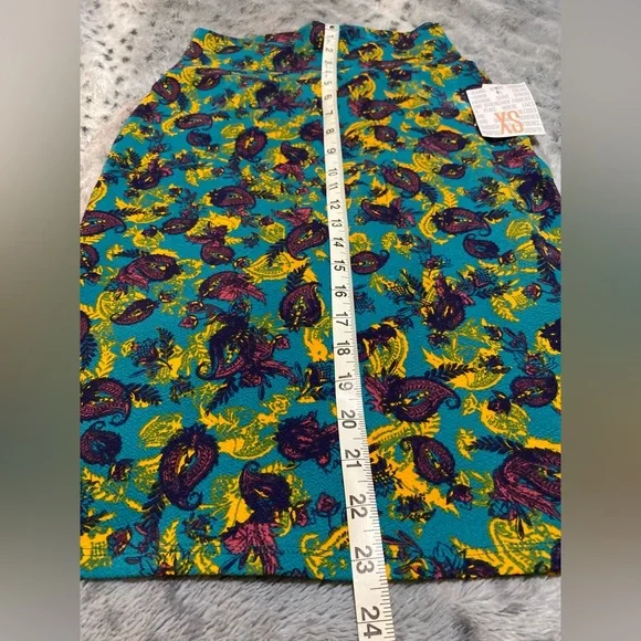 CLOSET CLEAR OUT ALL LULAROE MAKE AN OFFER BUNDL NWT XS HIGH WAIST STRETCH CUTE! - Picture 6 of 13